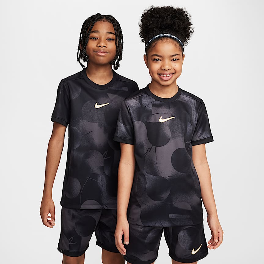 Nike Sportswear Essential Big Kids' (Girls') Long-Sleeve T-Shirt
